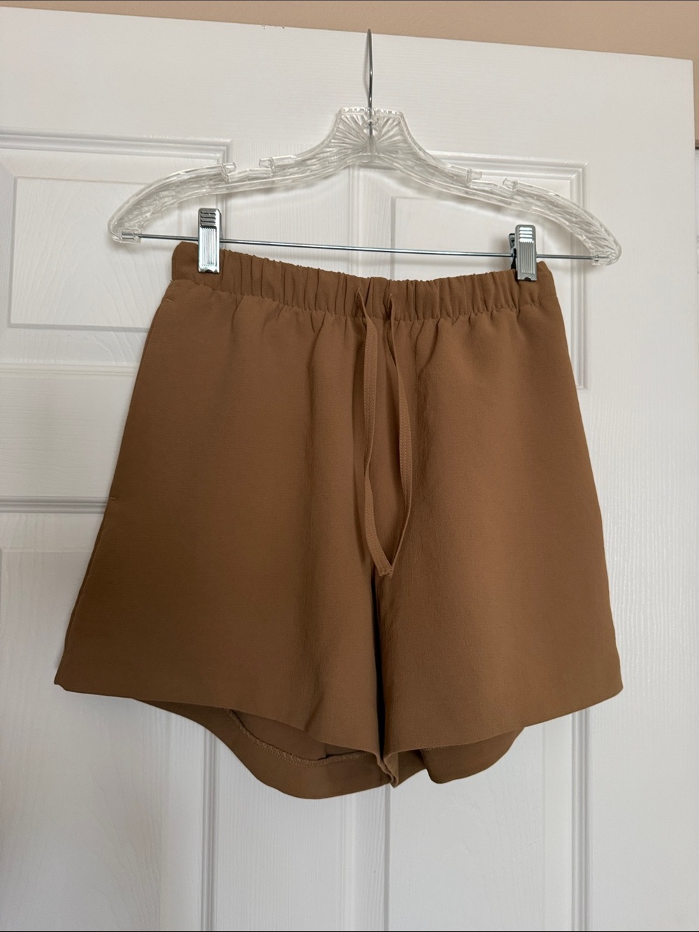 Aritzia Desert Sand Lodge Shorts XS